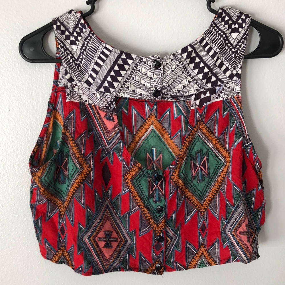 Aztec print crop top x